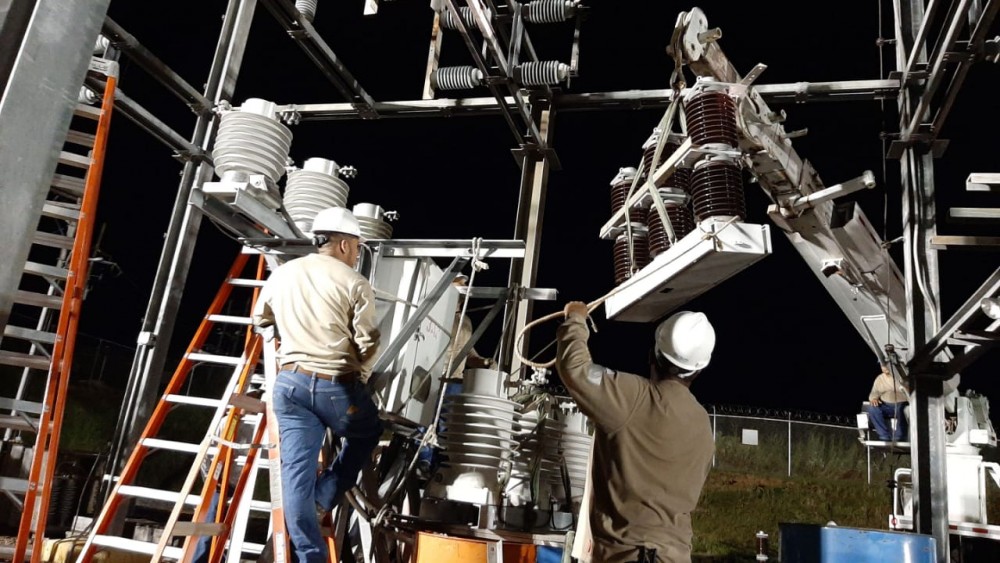 Noticia - Personal de ETESA garantiza el sistema de transporte de EnergÃ­a