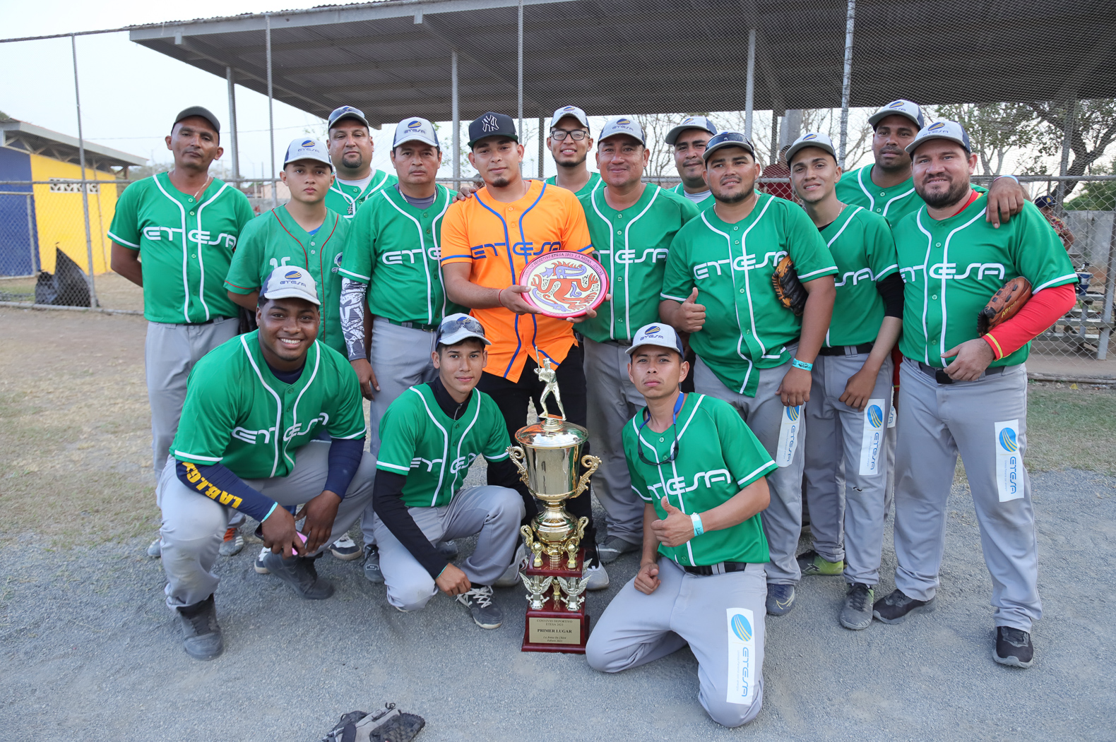 etesasoftball-1111.jpg