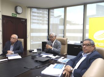 el-titular-etesa-su-equipo-se-reunen-con-comision-971