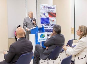 etesa-participa-del-conversatorio-alfabetizacion-