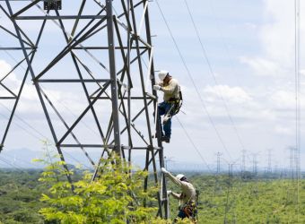 se-fortalece-la-capacidad-la-red-transmision-elec