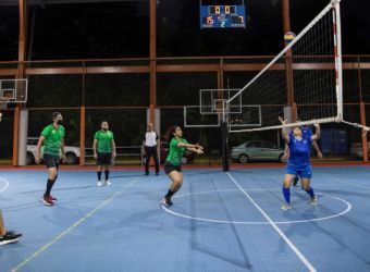 inauguro-la-liga-interna-voleibol-mixto-zona-i-co